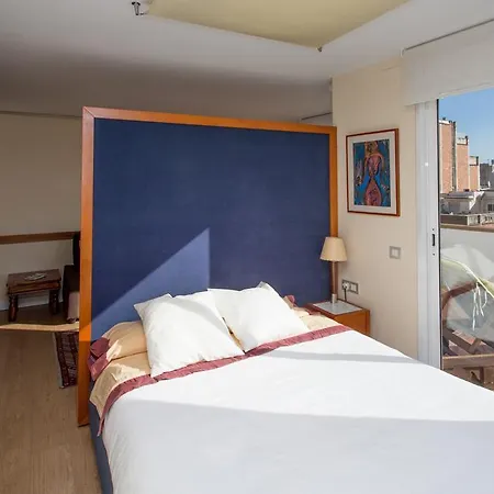 Apartment Gaudi Views Barcelona
