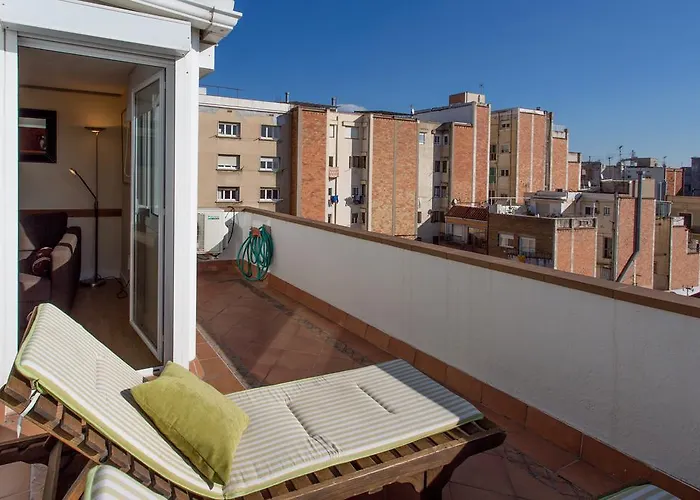 Gaudi Penthouse With Terrace Views Barcelona