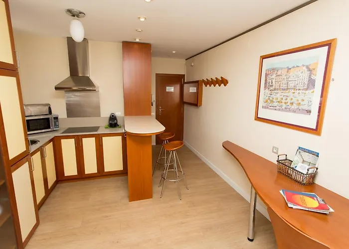 Gaudi Penthouse With Terrace Views Barcelona