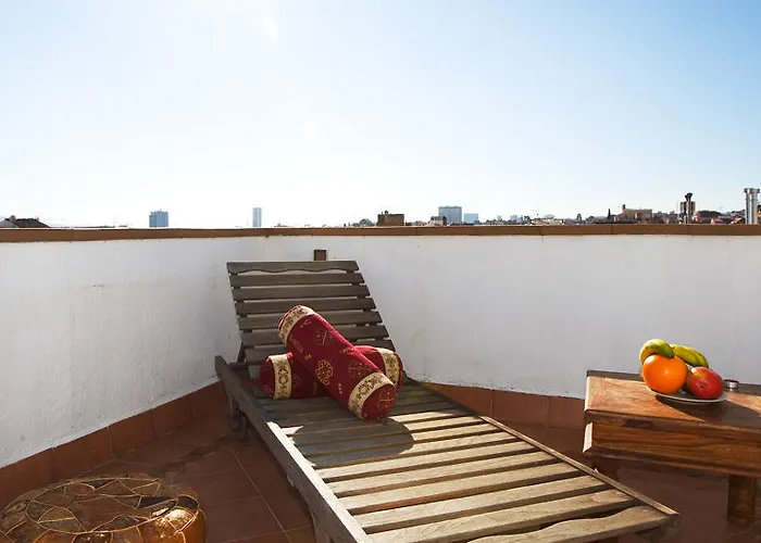 Gaudi Penthouse With Terrace Views Barcelona